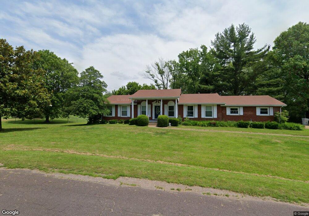 2803 Wycliff Dr, Farmington, MO 63640 - photo 1