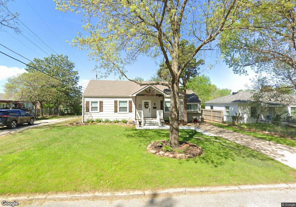 208 Moccasin Ln, Sapulpa, OK 74066 - photo 1