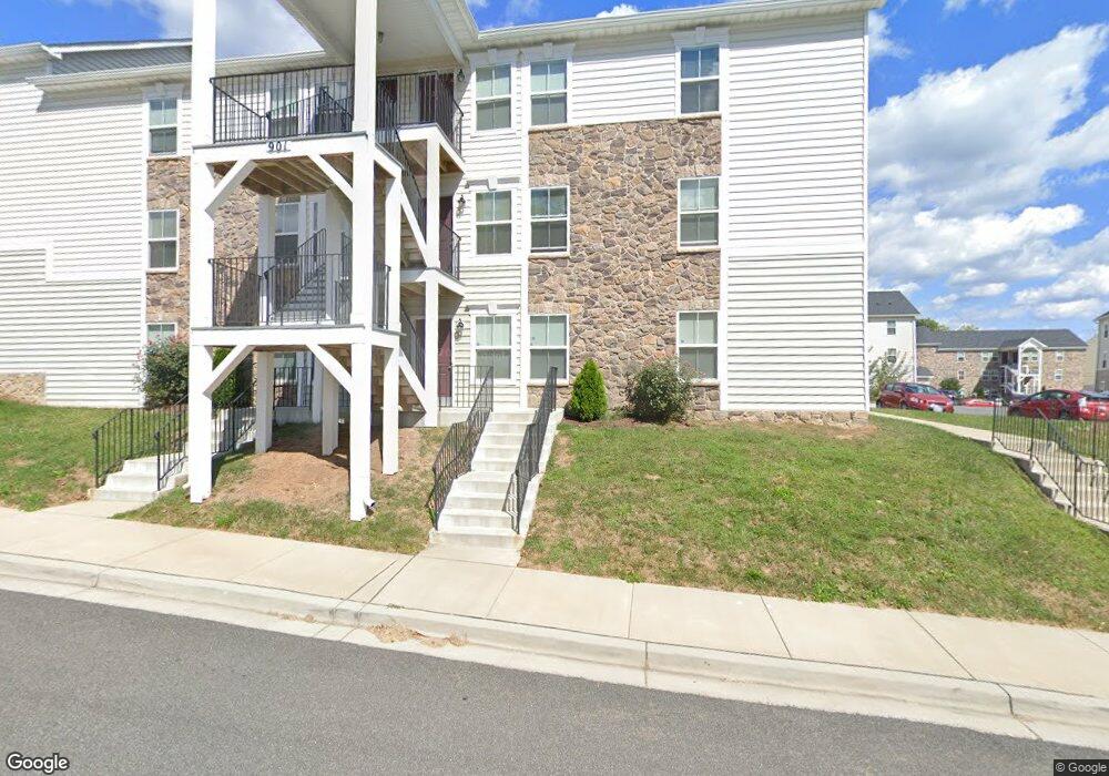 909 Philip Powers Dr, Laurel, MD 20707 - photo 1