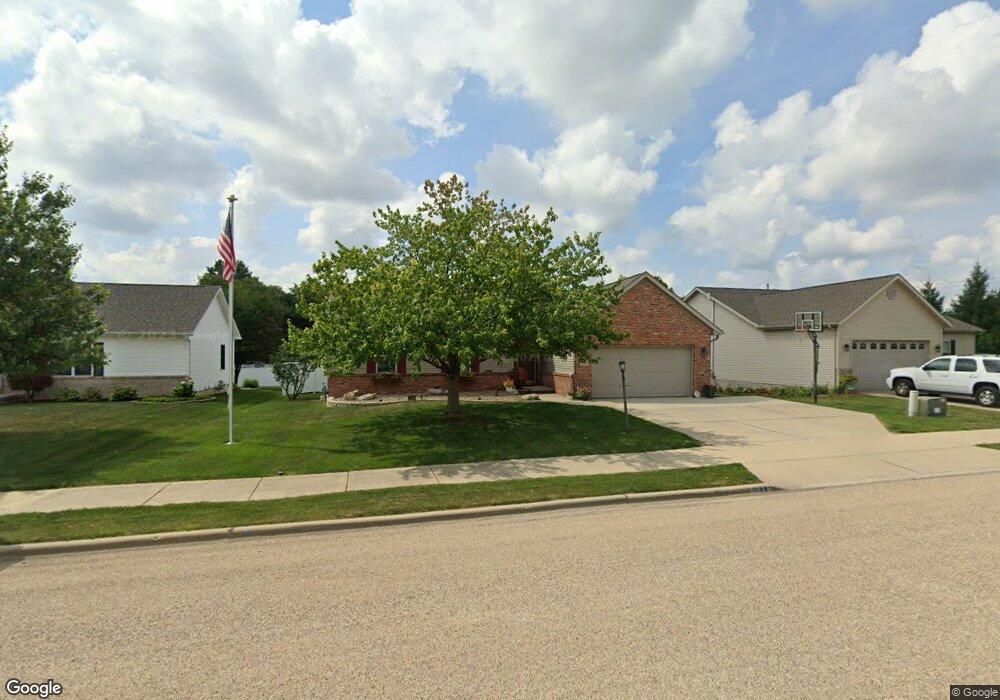 6018 W Charleston Ct, Peoria, IL 61607 - photo 1