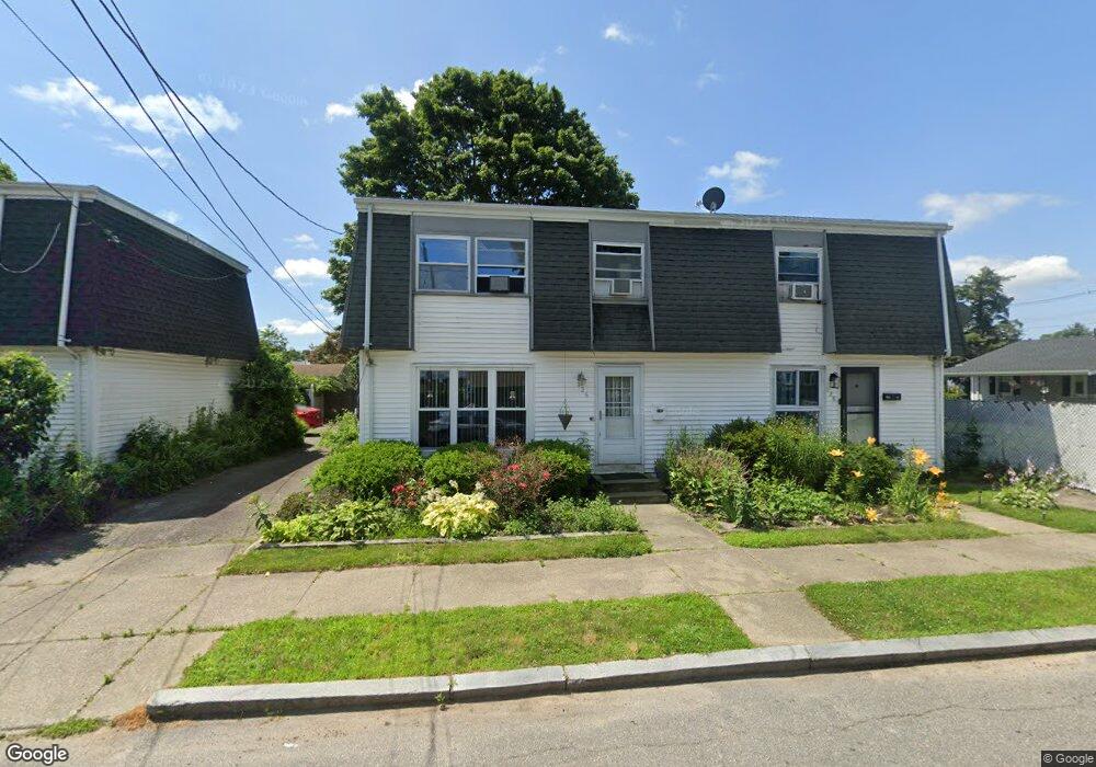 126 Osborne St unit B-3, New Bedford, MA 02740 - photo 1