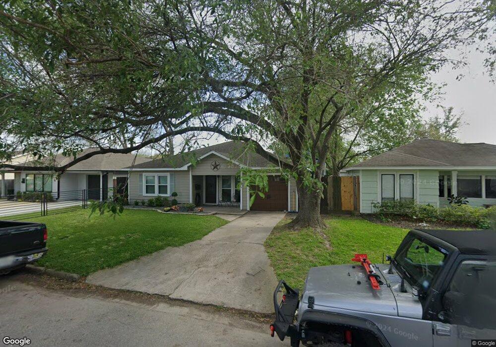 914 Algregg St, Houston, TX 77009 - photo 1