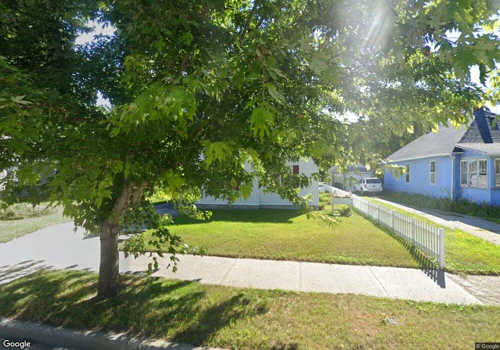 915 5th Ave, Cando, ND 58324 - photo 1