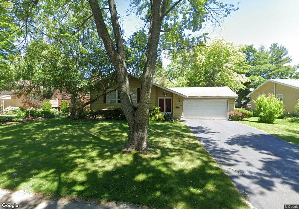 1036 Hemlock Ln, Naperville, IL 60540 - photo 1