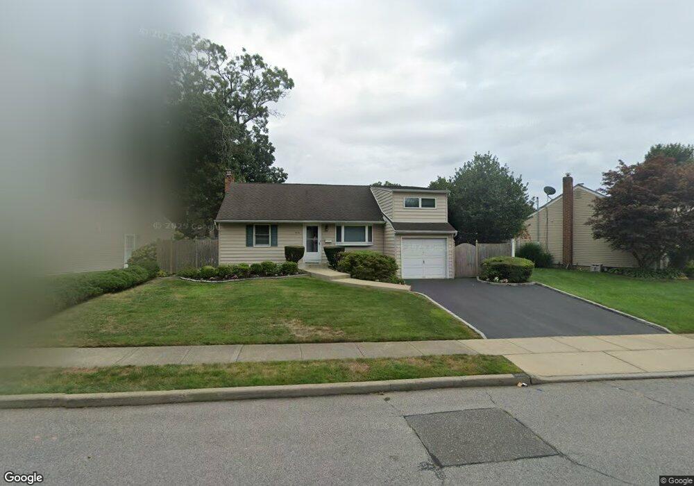 3850 Beechwood Place, Seaford, NY 11783 - photo 1