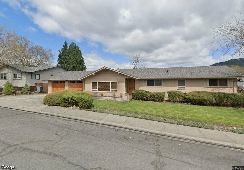 704 NW Sandy Dr, Grants Pass, OR 97526 - photo 1