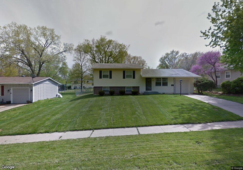 3201 SW 31st Terrace, Topeka, KS 66614 - photo 1