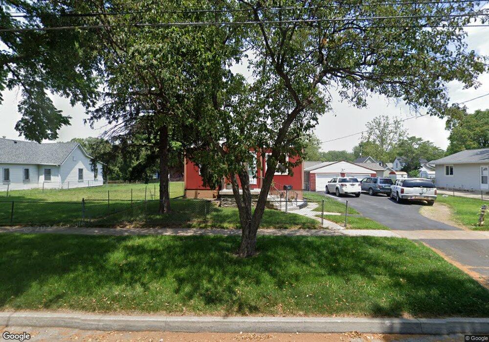 208 E Granger Ave, Des Moines, IA 50315 - photo 1