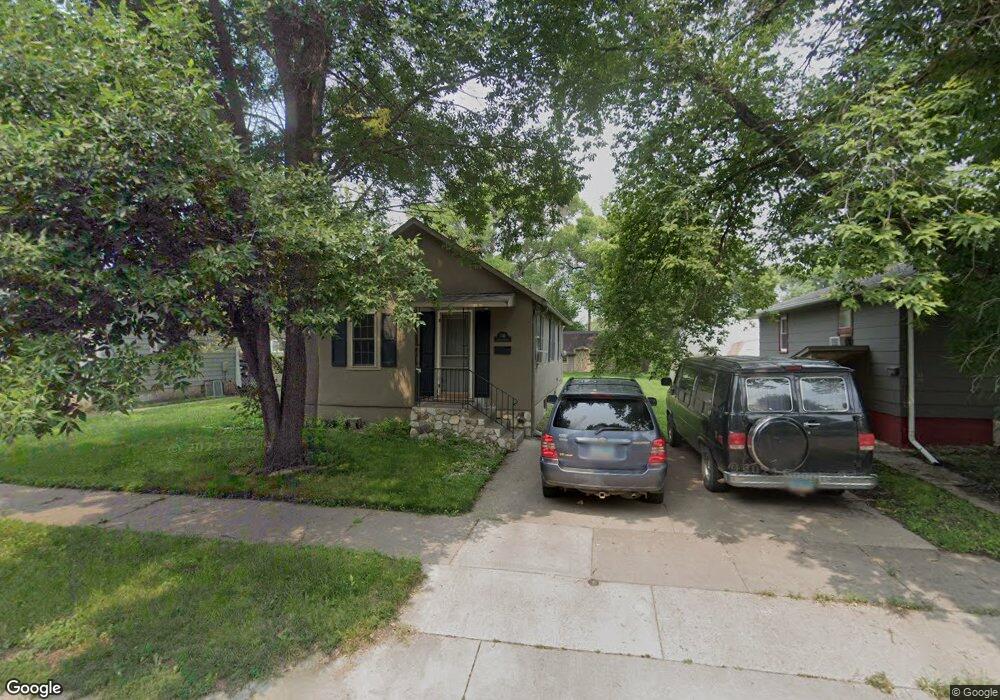 740 2nd St SW, Jamestown, ND 58401 - photo 1