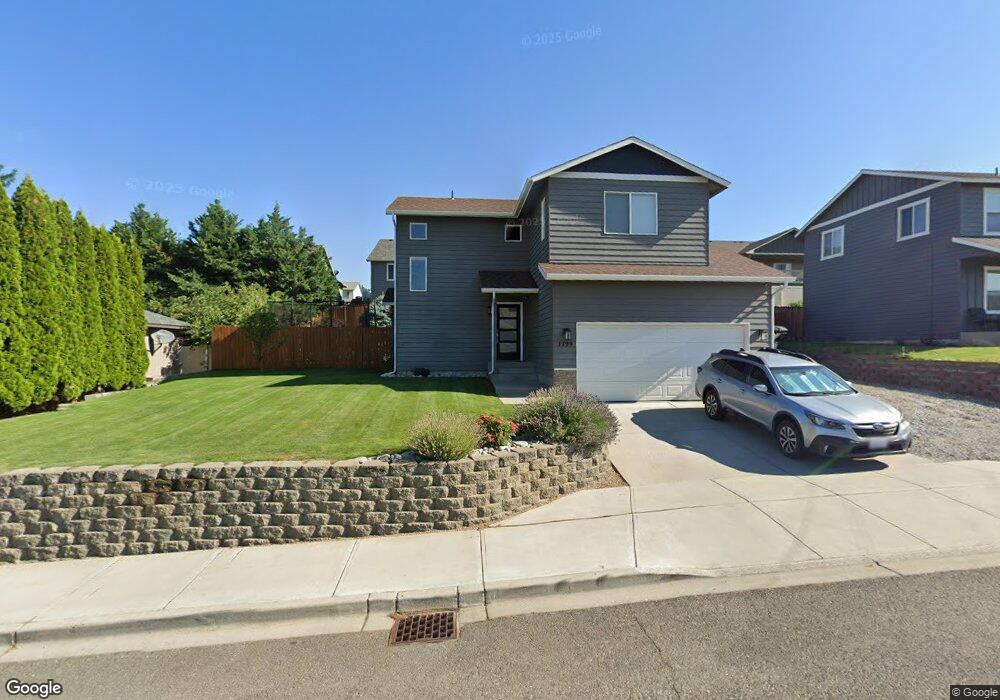 1199 Juno St SE, East Wenatchee, WA 98802 - photo 1