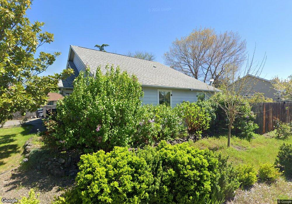 120 Nadine Ln, Central Point, OR 97502 - photo 1