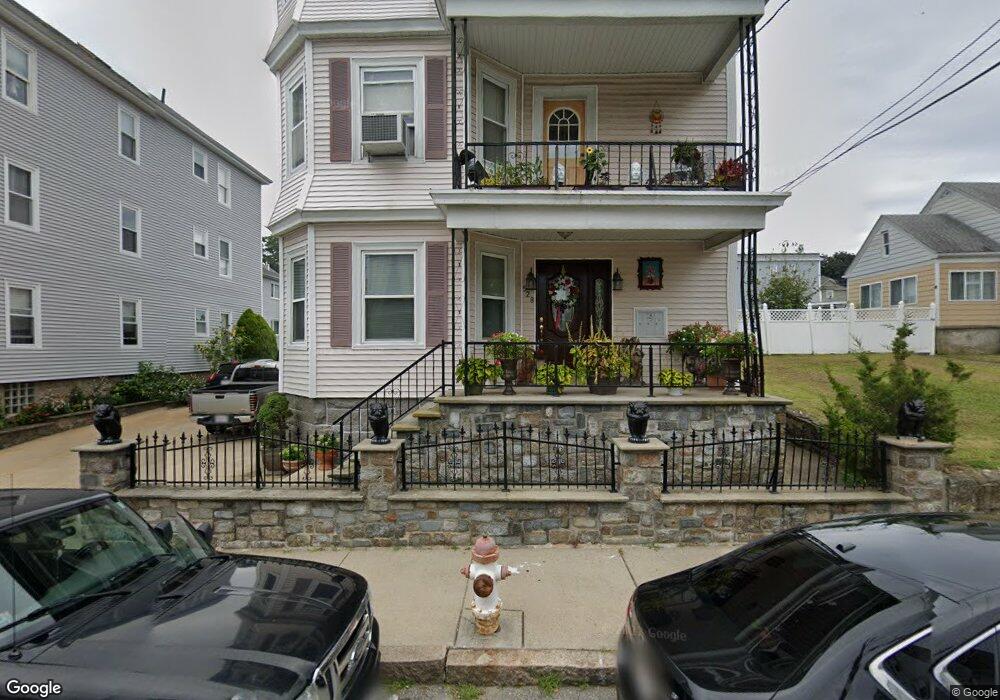 528 Ridge St, Fall River, MA 02724 - photo 1