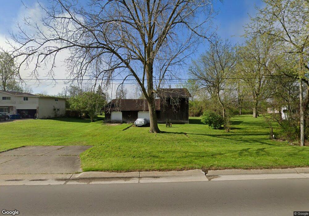 3211 W Hill Rd, Flint, MI 48507 - photo 1