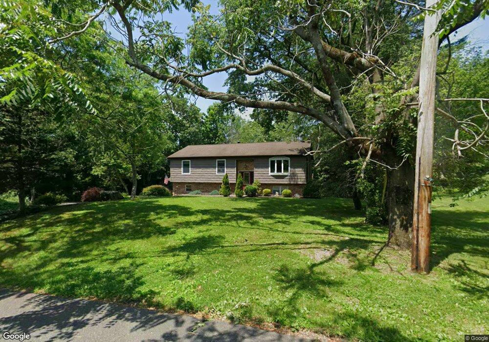 11 Windmill Rd, Poughkeepsie, NY 12601 - photo 1