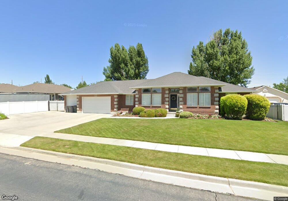 2322 Sand Pointe Ln, South Jordan, UT 84095 - photo 1