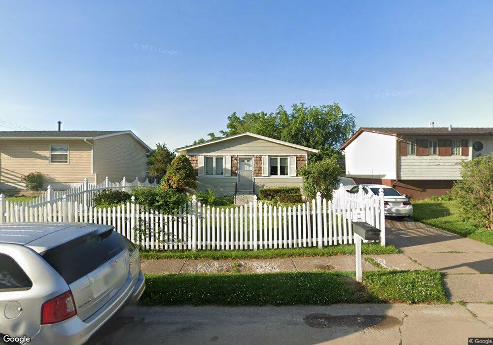 2315 W 58th St, Davenport, IA 52806 - photo 1