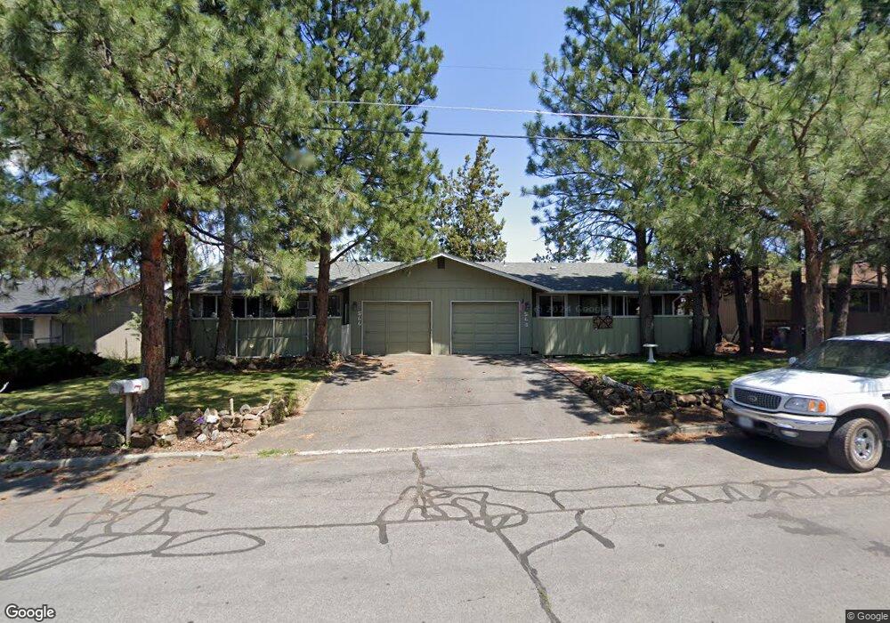 566 SE Centennial St, Bend, OR 97702 - photo 1
