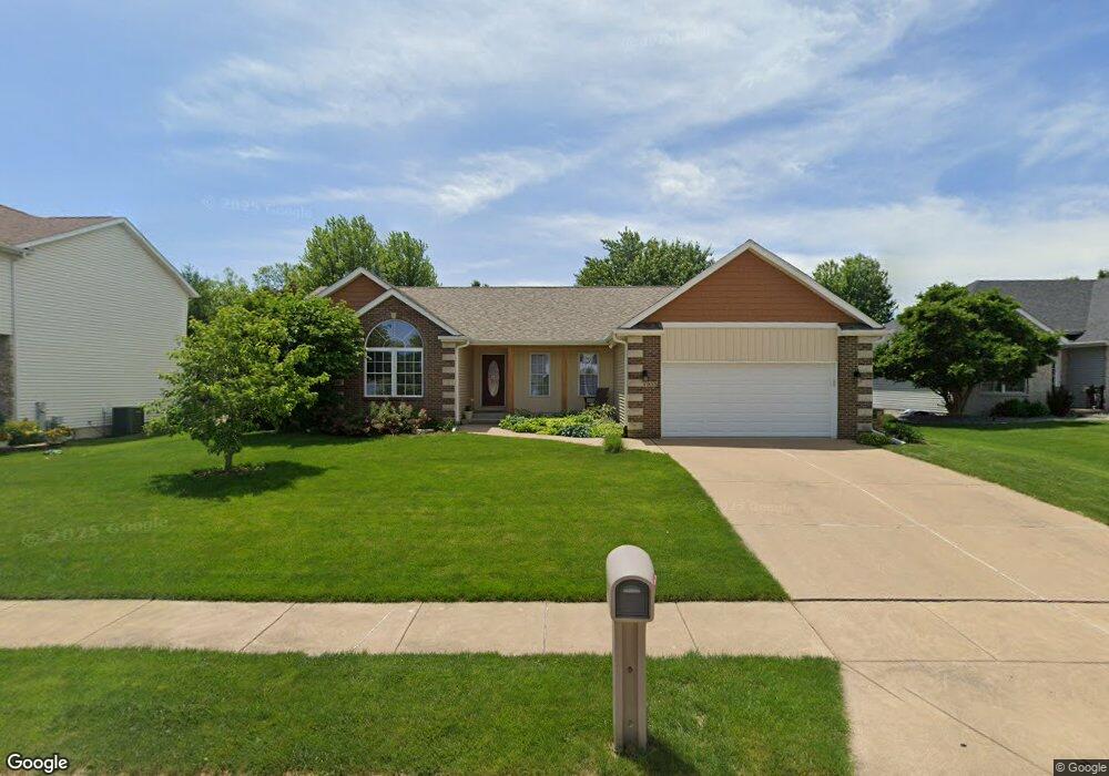 1955 E 48th Ct, Davenport, IA 52807 - photo 1