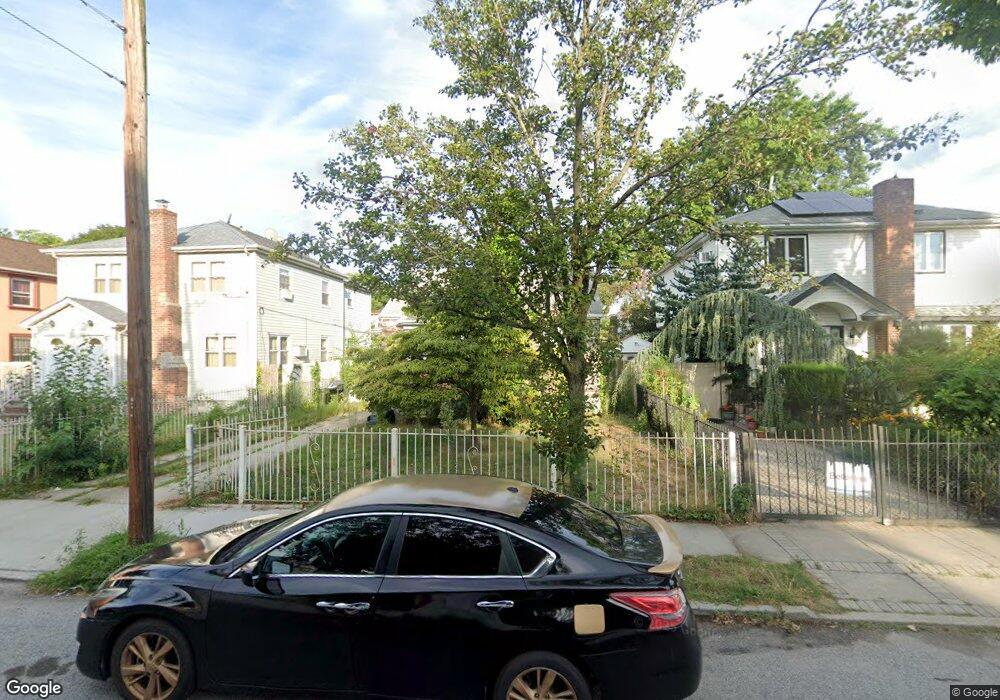 8510 241st St, Bellerose, NY 11426 - photo 1