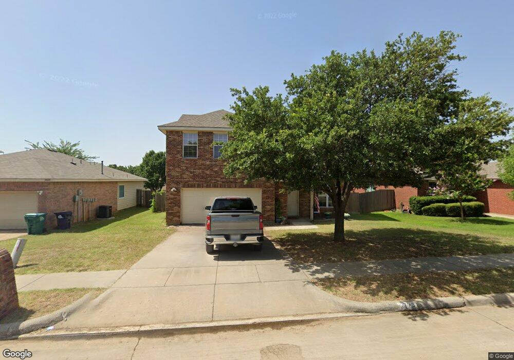 2728 Hilcroft Ave, Denton, TX 76210 - photo 1