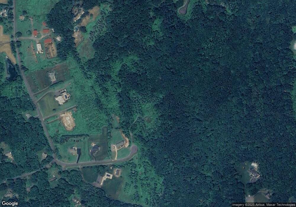 7 Holmes Farm Rd, Newtown, CT 06470 - photo 1