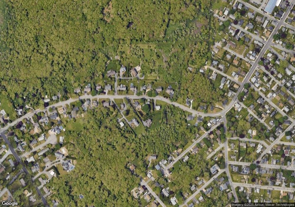 106 Russells Mills Rd, South Dartmouth, MA 02748 - photo 1