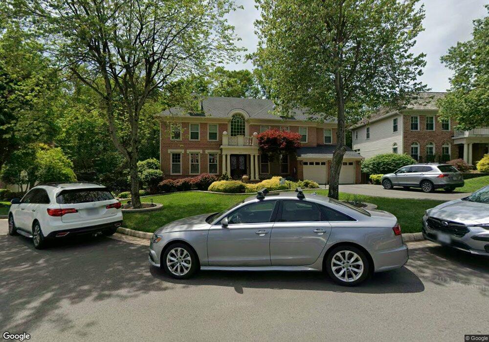 8114 Bellingham Ct, Fairfax Station, VA 22039 - photo 1