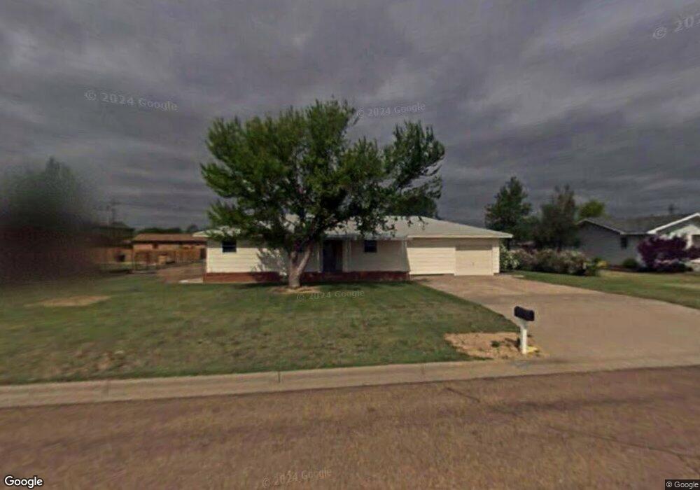 1403 S Adams St, Hugoton, KS 67951 - photo 1