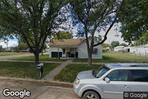 212 S 8th St, Mc Cook, NE 69001