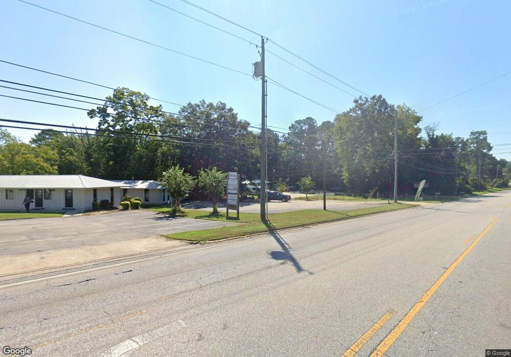 913 Honeysuckle Rd, Dothan, AL 36305 - photo 1