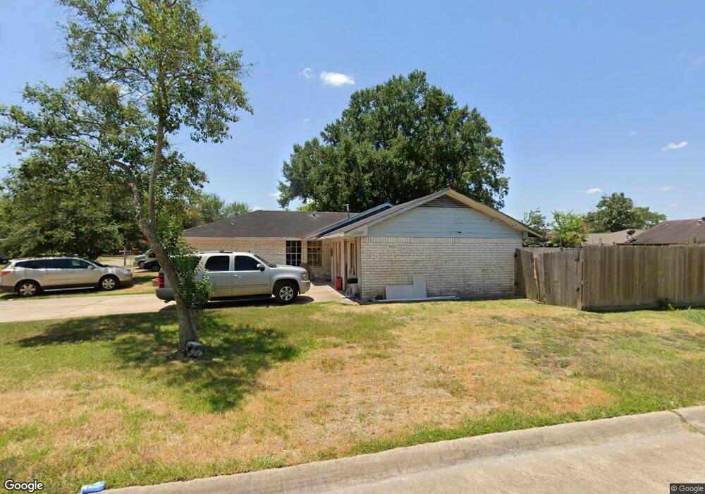 8831 Creeping Vine Ln, Houston, TX 77088 - photo 1