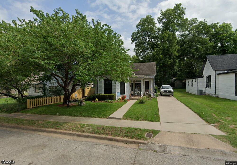 408 W Texas St, Denison, TX 75020 - photo 1