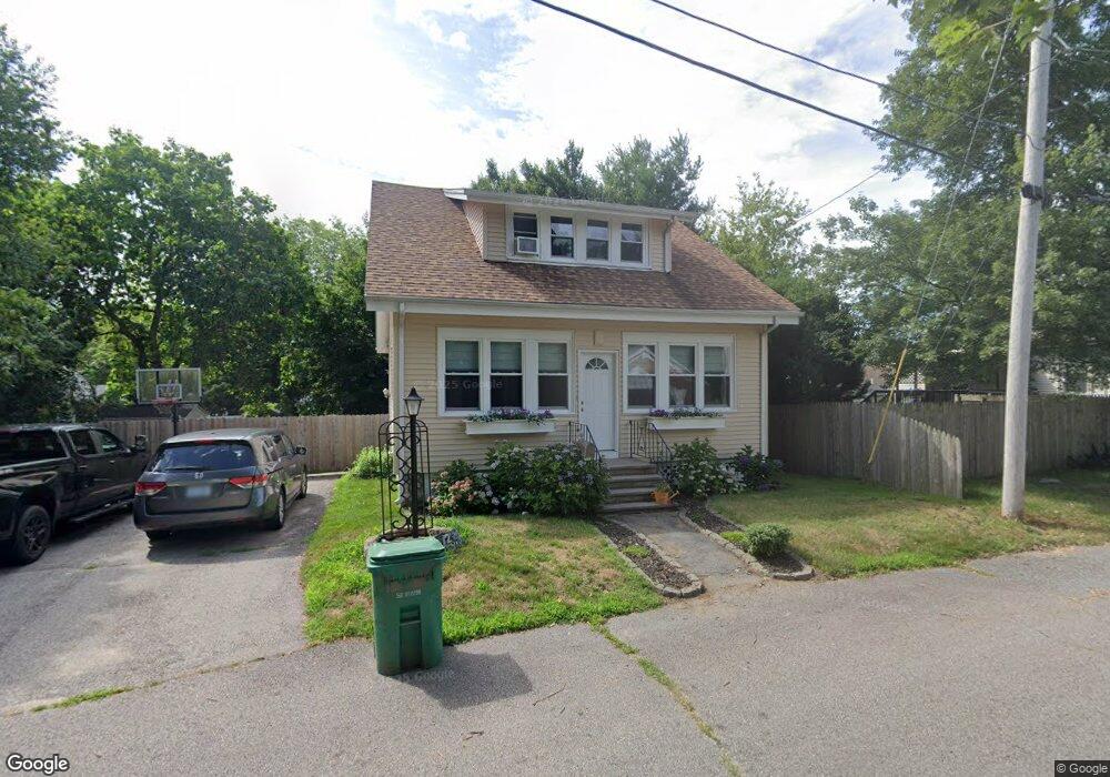 72 Ridgeway Ave, Warwick, RI 02889 - photo 1