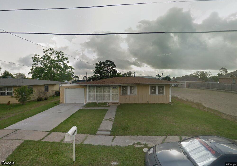 4979 Gallier Dr, New Orleans, LA 70126 - photo 1