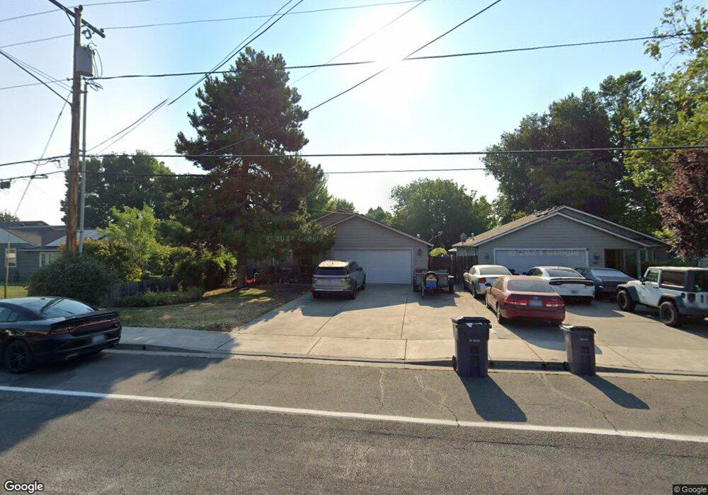 3492 Bursell Rd, Central Point, OR 97502 - photo 1