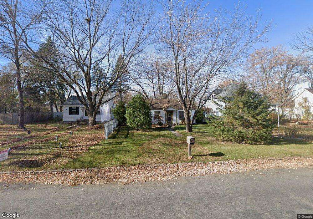 613 Broadway Ave S, Sauk Rapids, MN 56379 - photo 1