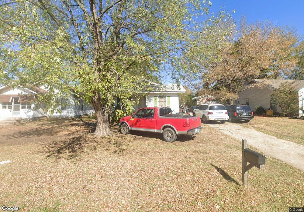 703 E 16th St, Okmulgee, OK 74447 - photo 1