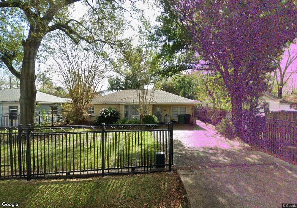 7138 Saint Louis St, Houston, TX 77028 - photo 1