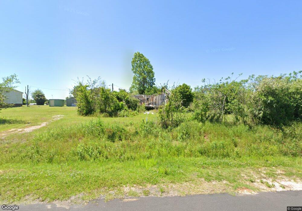 335 Hogan Rd, Laurel, MS 39443 - photo 1