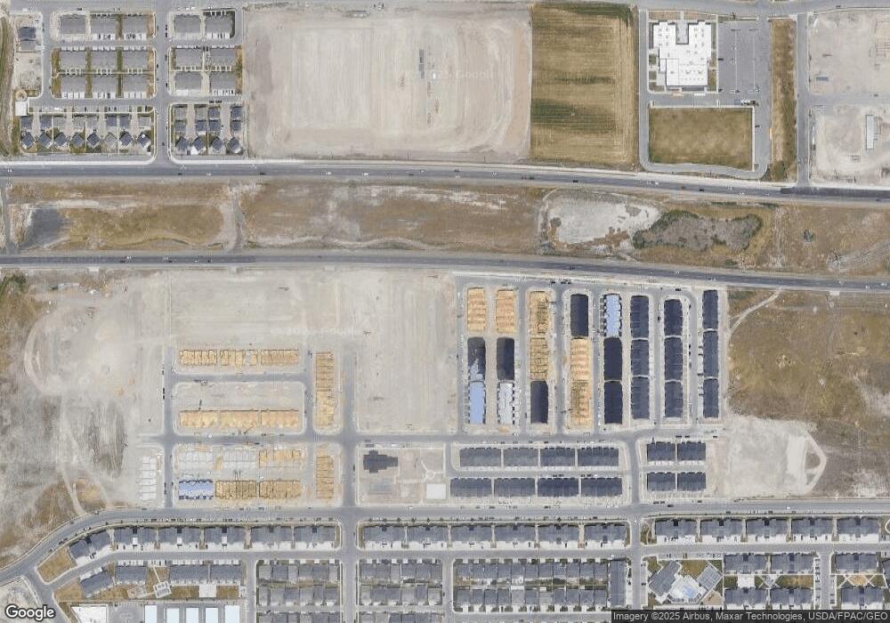 2072 N 4040 W unit 427, West, UT 84043 - photo 1