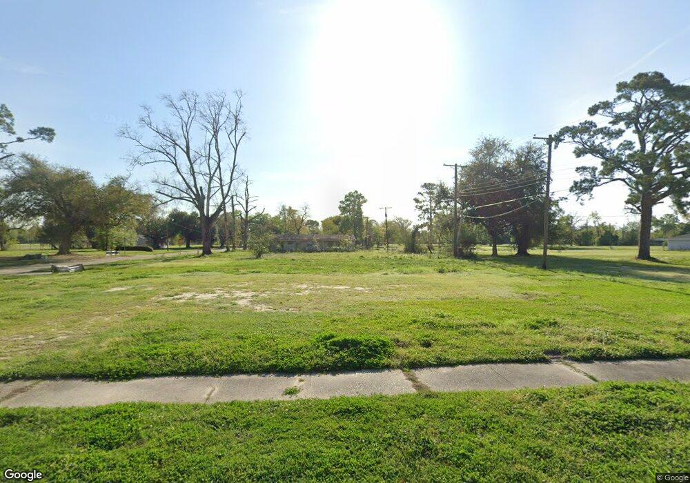 2601 General Moore Ave, Lake Charles, LA 70615 - photo 1