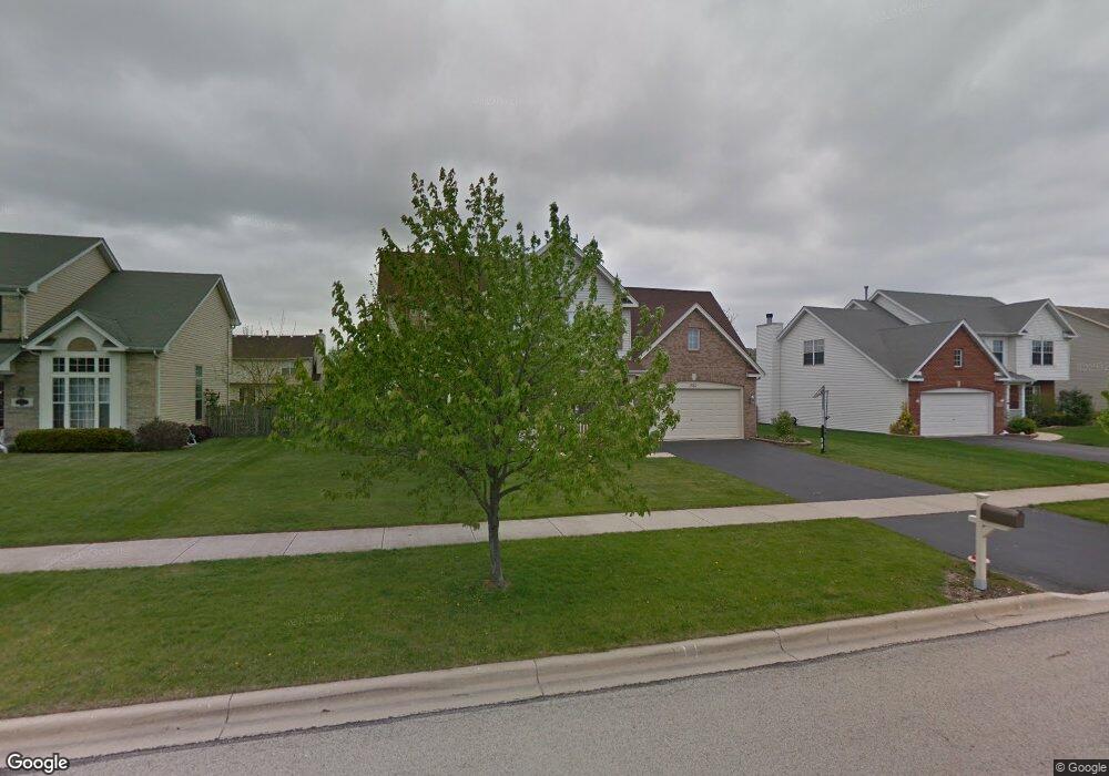 1367 Fox Hill Ct, North Aurora, IL 60542 - photo 1