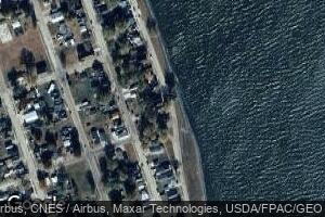 814 River St, Sabula, IA 52070