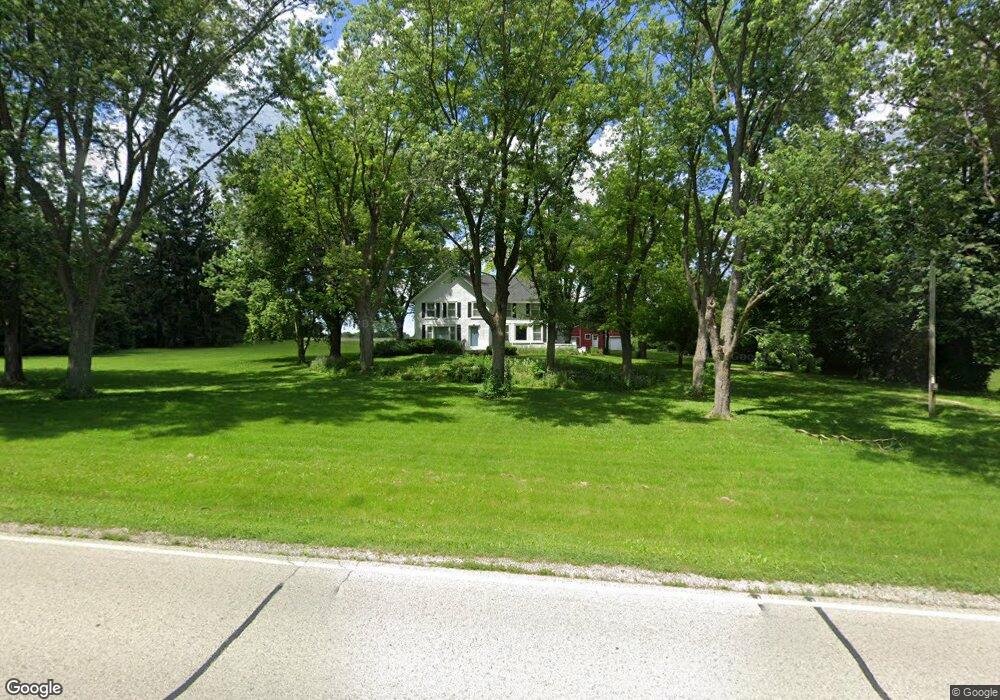 N56W25860 Richmond Rd, Sussex, WI 53089 - photo 1