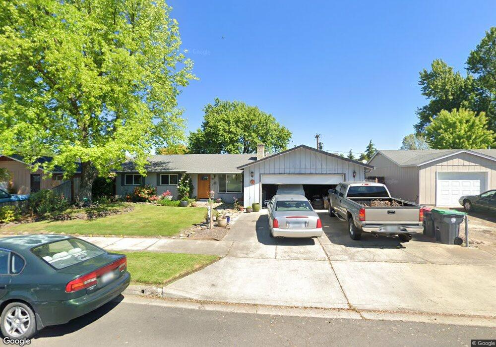 1427 Coquette St, Medford, OR 97504 - photo 1