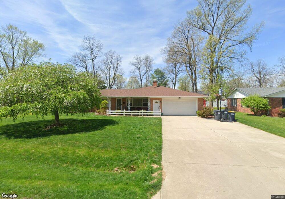 1211 Melrose Dr, Anderson, IN 46011 - photo 1