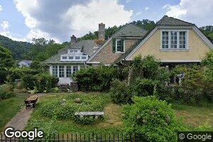 303 S River St, Bramwell, WV 24715