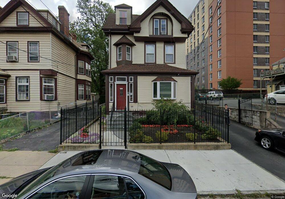 82 Morris St, Yonkers, NY 10705 - photo 1