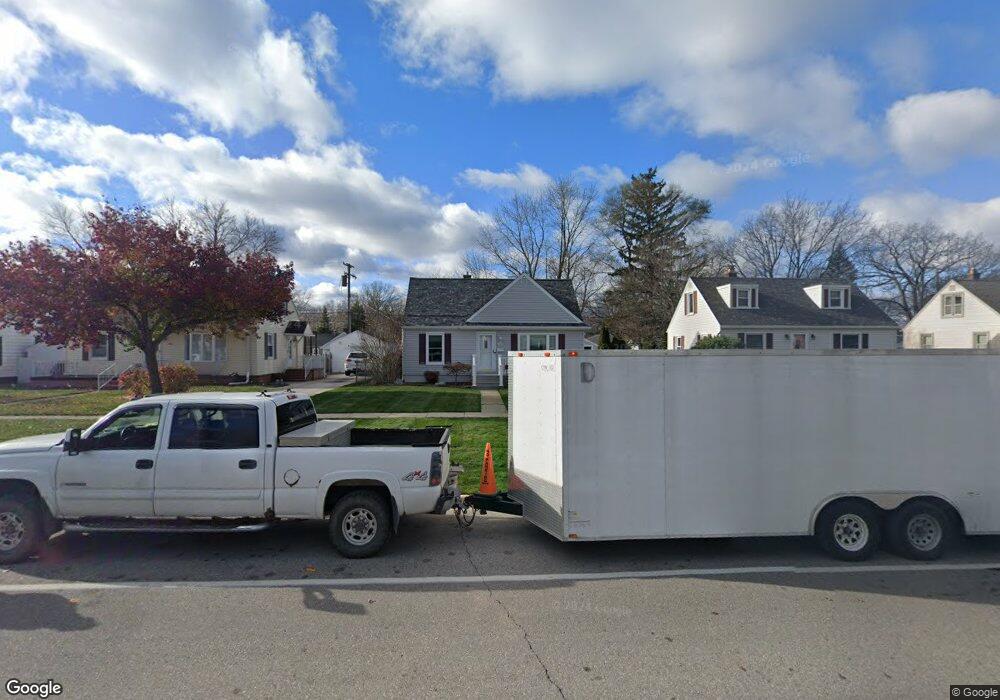 3015 10th Ave, Port Huron, MI 48060 - photo 1