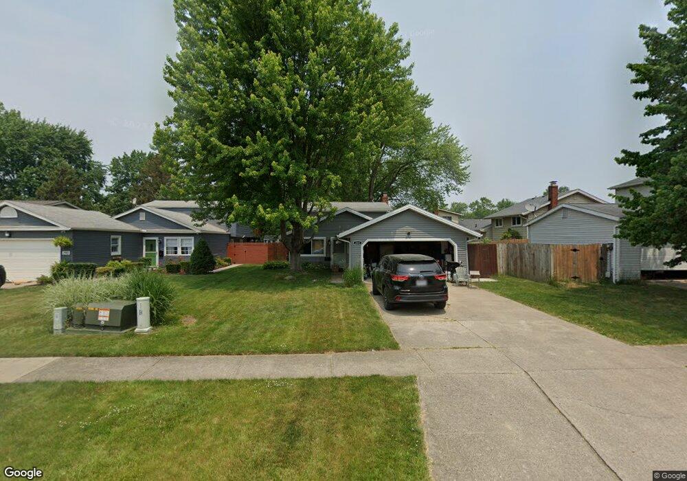 284 Butternut Ln, Berea, OH 44017 - photo 1